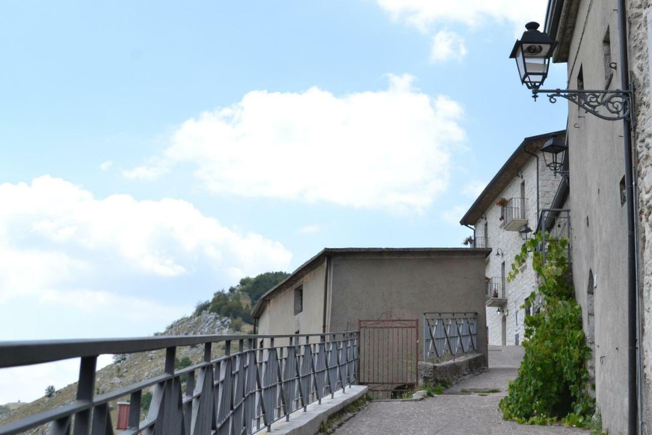 B&B La Casa Vecchia Gallo  ภายนอก รูปภาพ